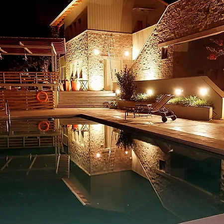 Vila Arenaria L. Complex *