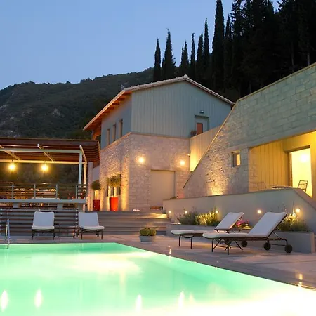 Arenaria L. Complex * 圣爱奥尼斯米科